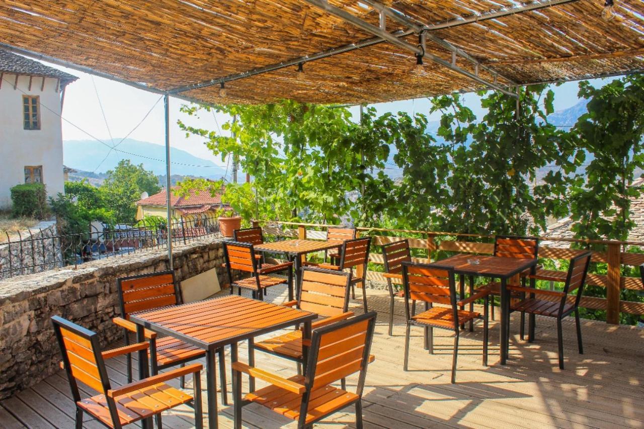 Silver Hill Guesthouse Гирокастра Экстерьер фото