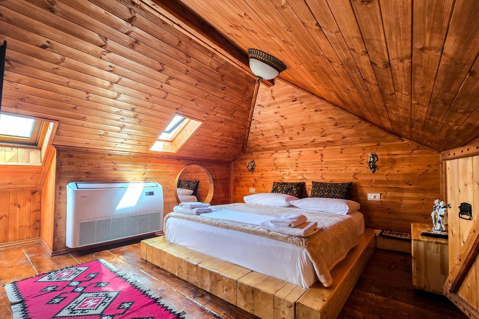 Silver Hill Guesthouse Гирокастра Экстерьер фото