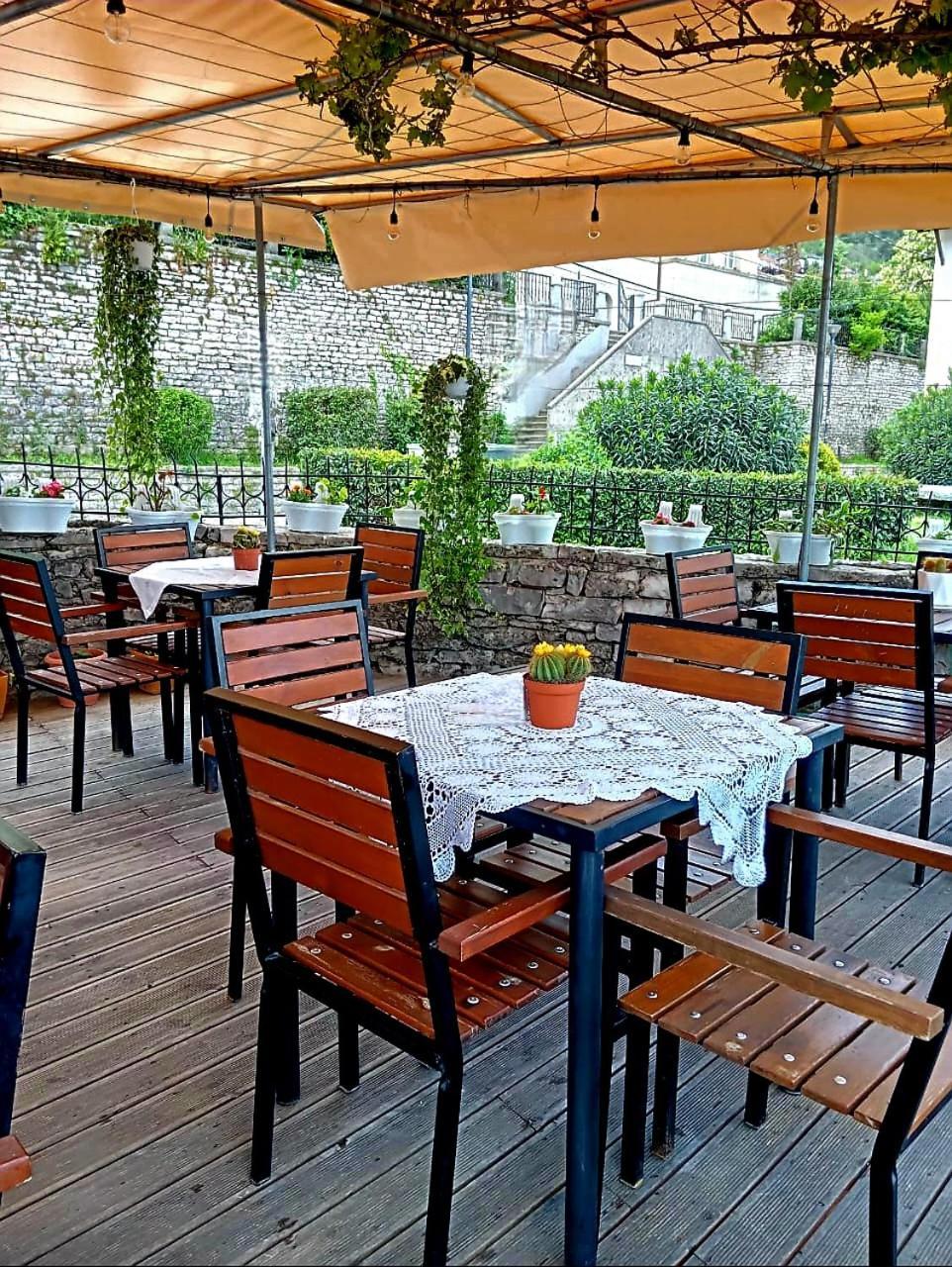 Silver Hill Guesthouse Гирокастра Экстерьер фото